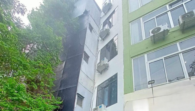 Cho thuê MBKD HÀNG ĂN, CÀ PHÊ MP Hàng Muối, Hoàn Kiếm - DT 31m - 3 tầng - MT 3m - Giá 19,5 Triệu.